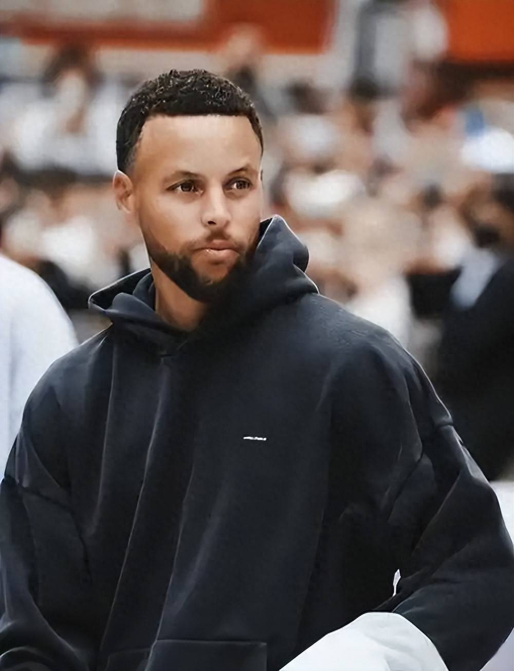 追赶亚洲联 追赶亚洲联